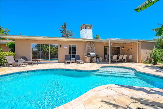 3524 S SCHOOL AVENUE, Sarasota, FL 34239