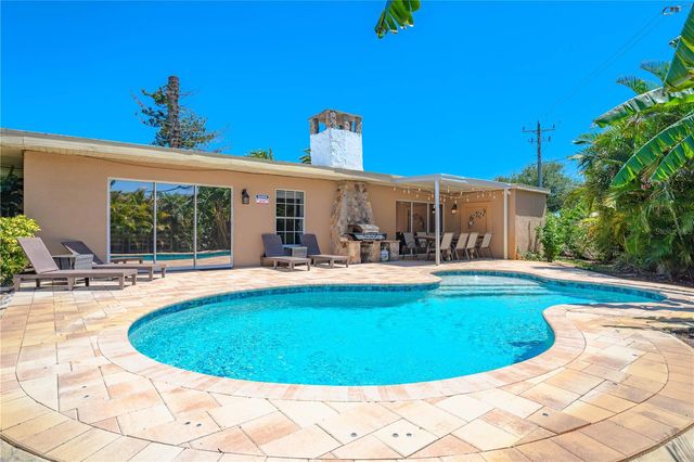 3524 S SCHOOL AVENUE, Sarasota, FL 34239