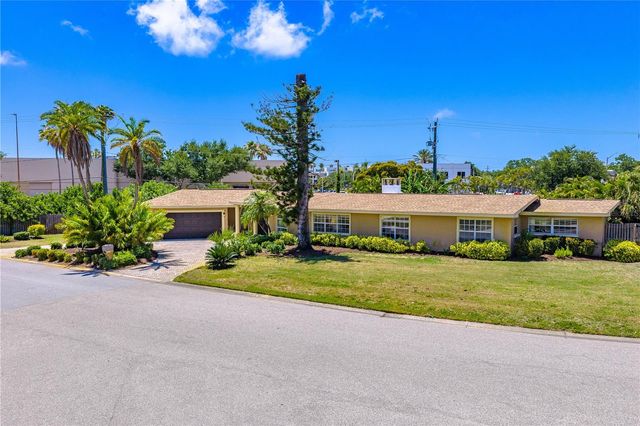 3524 S SCHOOL AVENUE, Sarasota, FL 34239