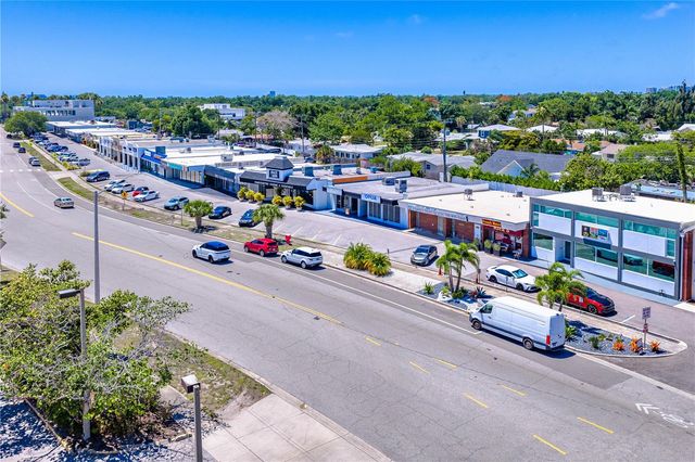 3524 S SCHOOL AVENUE, Sarasota, FL 34239