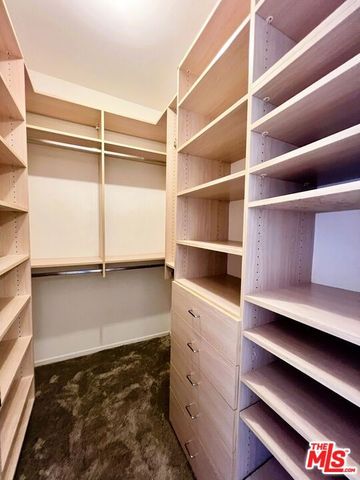 11805 Mayfield Avenue 306, Los Angeles, CA 90049