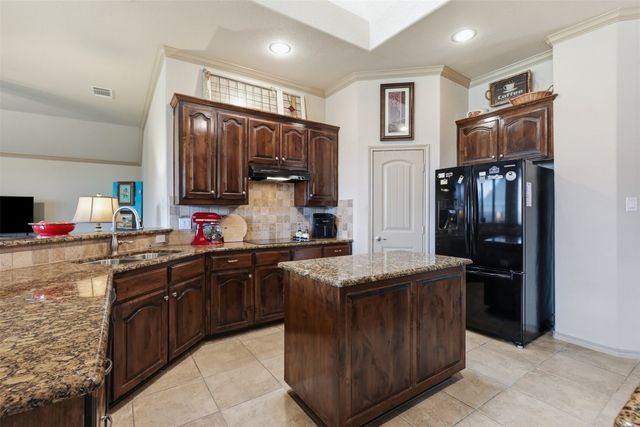 1608 Salado Trail, Weatherford, TX 76087