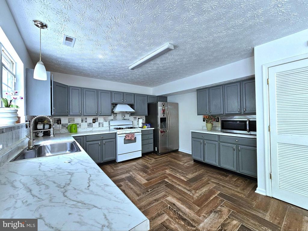 Image 16 of property listing at 2506 INDIANS LAIR, Edgewood, MD 21040