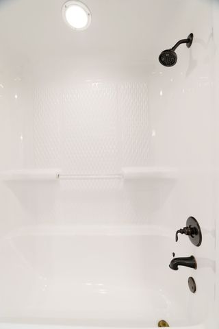 360 County Road 42570, Paris, TX 75462