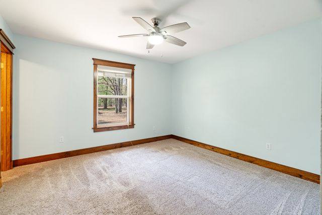 360 County Road 42570, Paris, TX 75462