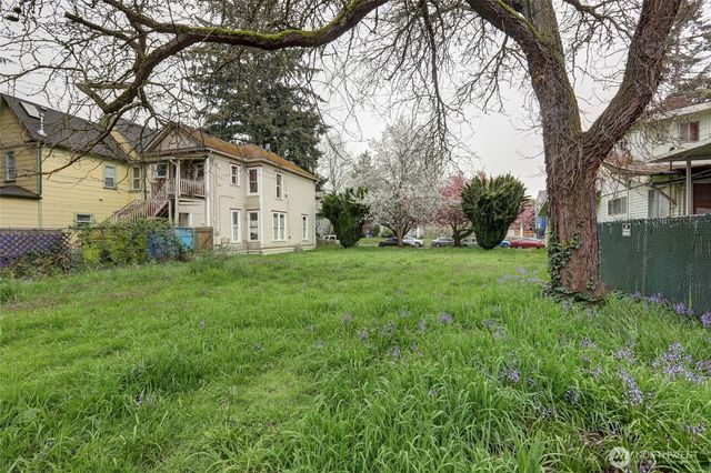 811 S L Street, Tacoma, WA 98405