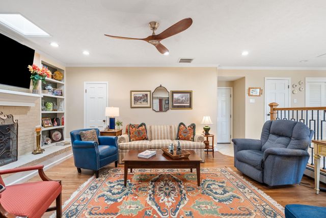 697 Cindy Blair Way, Lexington, KY 40503