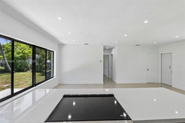 521 NW 189th Terrace, Miami Gardens, FL 33169