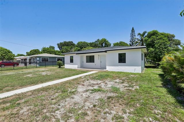 521 NW 189th Terrace, Miami Gardens, FL 33169
