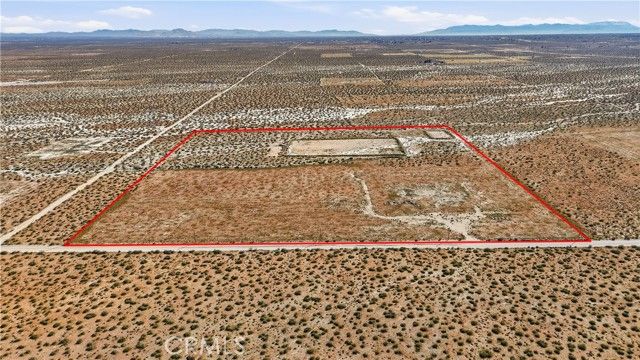 14765 Oasis, Phelan, CA 92371