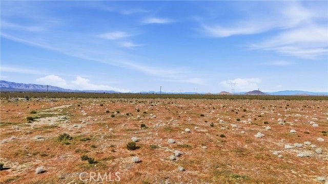 14765 Oasis, Phelan, CA 92371