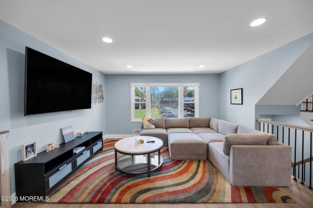 20 Pinckney Road B6, Red Bank, NJ 07701