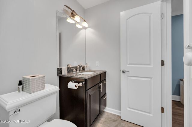 20 Pinckney Road B6, Red Bank, NJ 07701