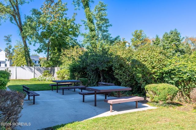 20 Pinckney Road B6, Red Bank, NJ 07701