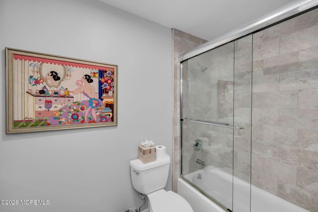 20 Pinckney Road B6, Red Bank, NJ 07701