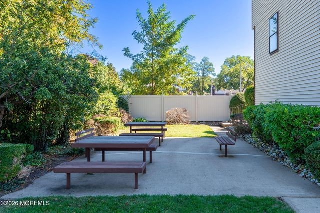 20 Pinckney Road B6, Red Bank, NJ 07701