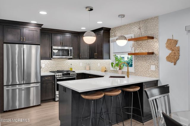 20 Pinckney Road B6, Red Bank, NJ 07701