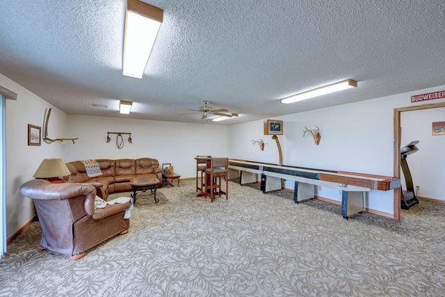 18071 65th Rd, Winfield, KS 67156