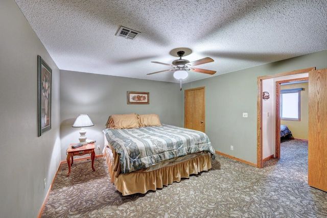 18071 65th Rd, Winfield, KS 67156