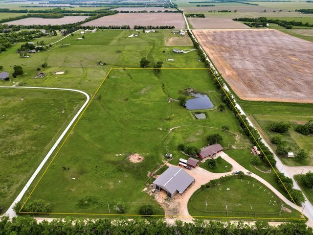 18071 65th Rd, Winfield, KS 67156