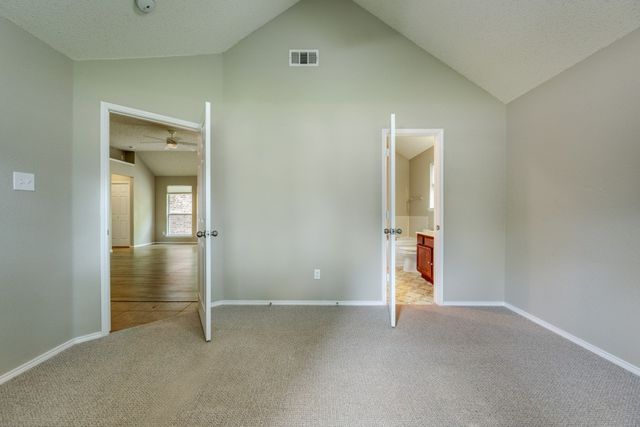 912 Cole Avenue, Denton, TX 76208
