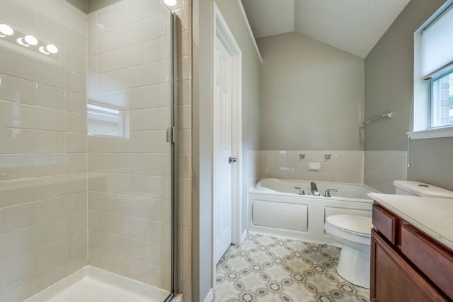 912 Cole Avenue, Denton, TX 76208