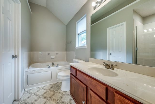 912 Cole Avenue, Denton, TX 76208