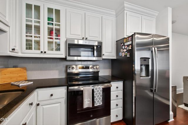 2204 Stafford Avenue 202, Raleigh, NC 27607