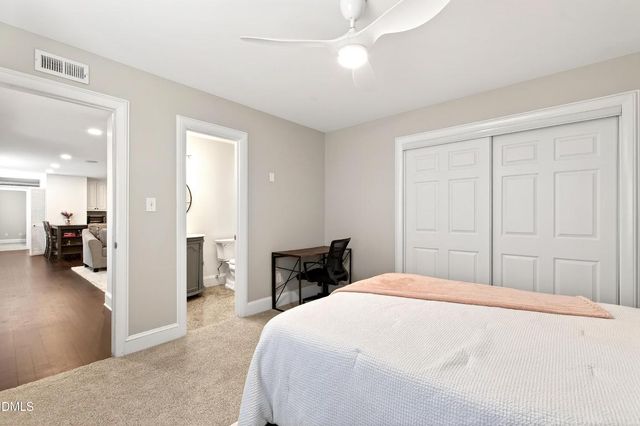 2204 Stafford Avenue 202, Raleigh, NC 27607