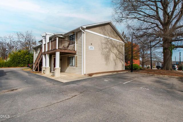 2204 Stafford Avenue 202, Raleigh, NC 27607