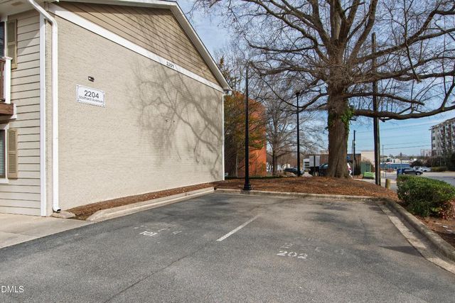 2204 Stafford Avenue 202, Raleigh, NC 27607