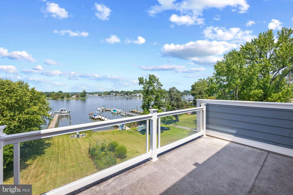 1200 CEDAR LN, Edgewater, MD 21037