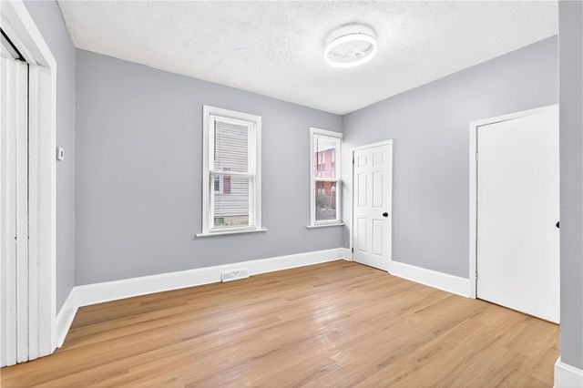 410 Kendal St, Coraopolis, PA 15108