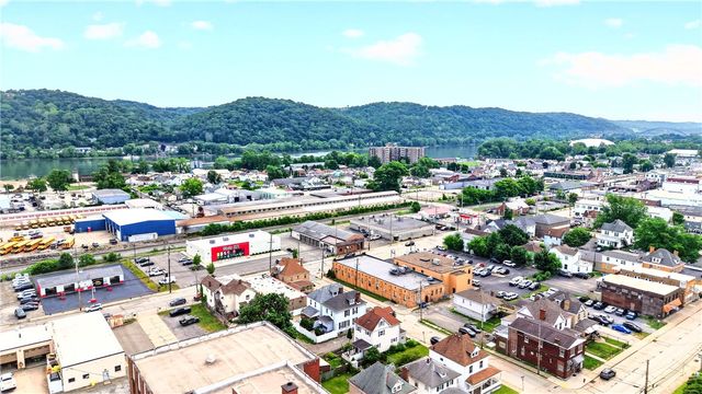 410 Kendal St, Coraopolis, PA 15108