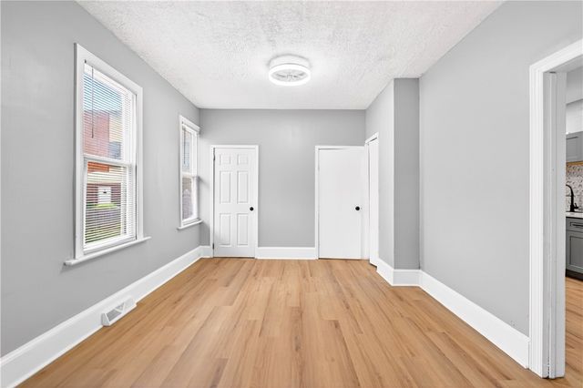 410 Kendal St, Coraopolis, PA 15108