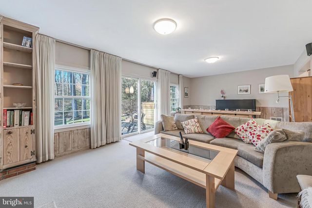 9908 CARTER RD, Bethesda, MD 20817