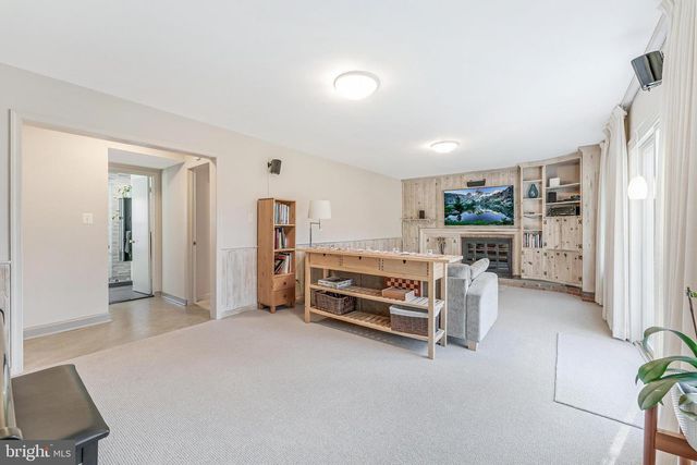 9908 CARTER RD, Bethesda, MD 20817