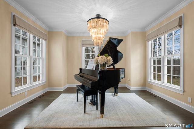 282 North Avenue, Westport, CT 06880