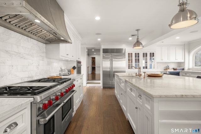 282 North Avenue, Westport, CT 06880