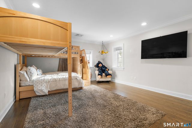 282 North Avenue, Westport, CT 06880