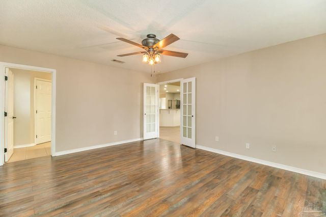 1225 Grand Ridge Cir, Gulf Breeze, FL 32563