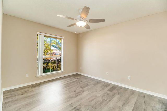 1225 Grand Ridge Cir, Gulf Breeze, FL 32563