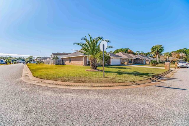 1225 Grand Ridge Cir, Gulf Breeze, FL 32563