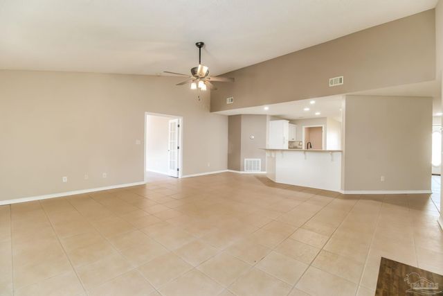 1225 Grand Ridge Cir, Gulf Breeze, FL 32563