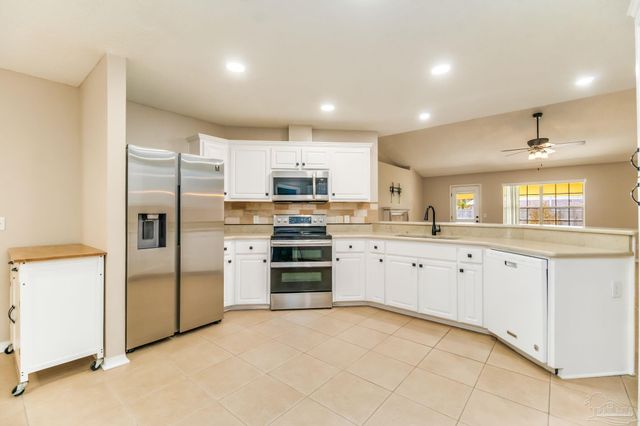 1225 Grand Ridge Cir, Gulf Breeze, FL 32563