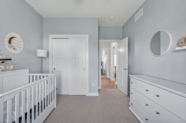 713 NE Country Meadow Drive, Ankeny, IA 50021