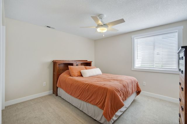 713 NE Country Meadow Drive, Ankeny, IA 50021