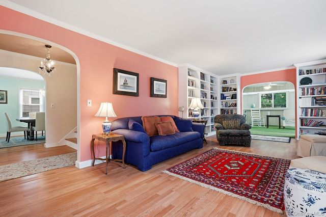 1671 Bay Boulevard, Atlantic Beach, NY 11509