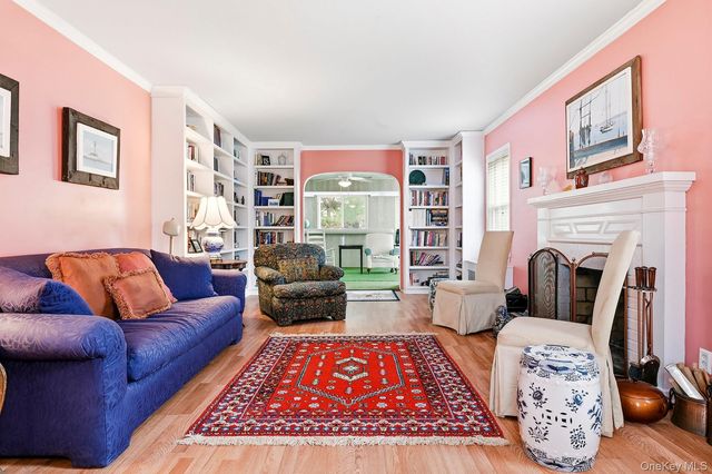 1671 Bay Boulevard, Atlantic Beach, NY 11509