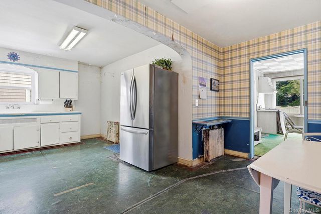 1671 Bay Boulevard, Atlantic Beach, NY 11509